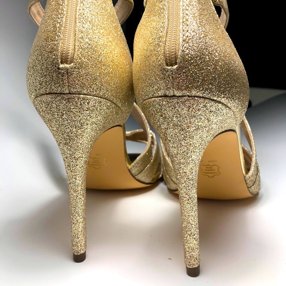 Brand new gorgeous shoes by Browns (Canada) - Picture 12 of 16